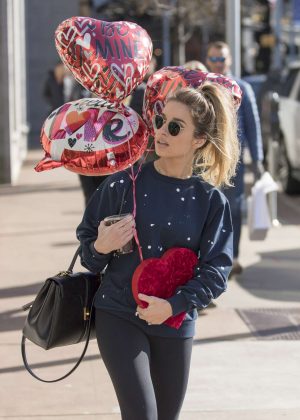 Jessie James Decker with some Valentine`s Day balloons in Nashville